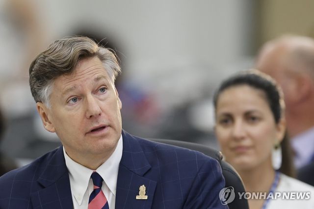 26일(현지시간) 미주기구 총회에서 발언하는 크리스토퍼 랜도 미 국무부 부장관