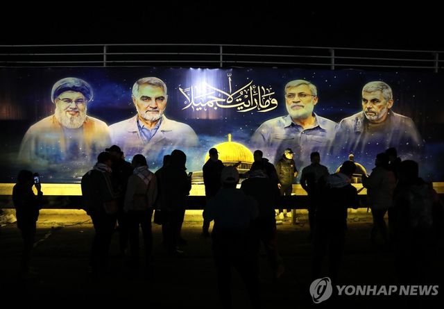 가셈 솔레이마니 이란 쿠드스군 사령관 추모식에 참석한 이라크 시아파 민병대 지지자들