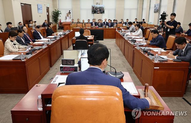 국방위 추경안 의결