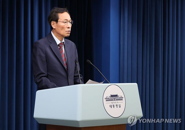 정무수석, 이재명 대통령과 여야지도부 오찬 브리핑