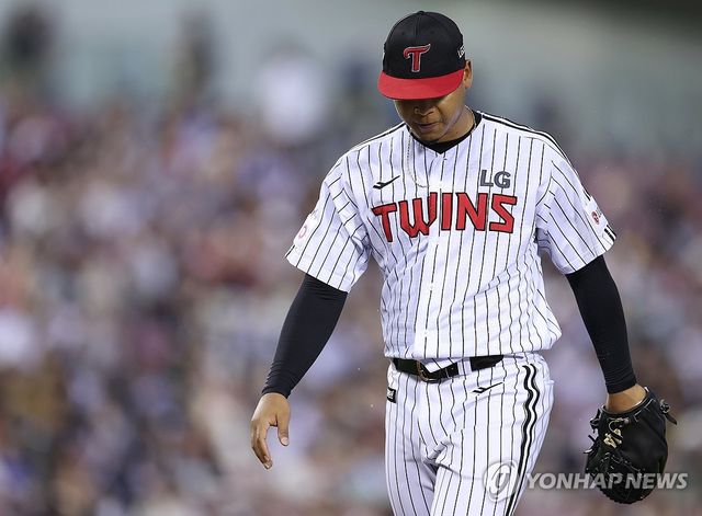 강판하는 에르난데스