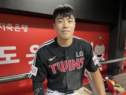 LG 데뷔전에서 팀 역전승에 발판을 놓은 천성호