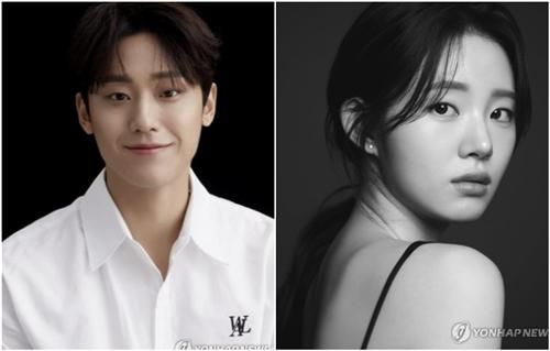 좌측부터 배우 이도현·신시아