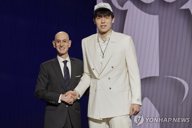 중국 양한썬(오른쪽)