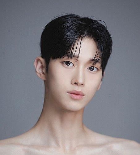 발레리노 전민철