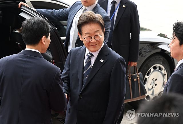 국회 시정연설 마친 이재명 대통령