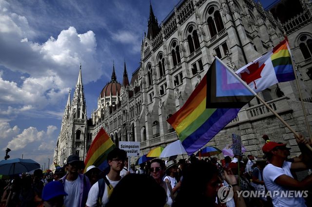 2022년 열린 헝가리 성소수자 행진