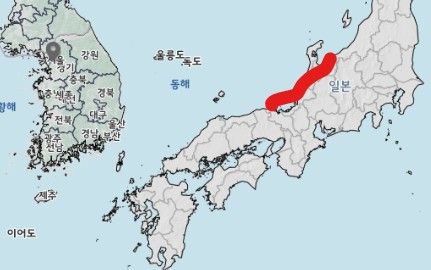 빨간선이 효고현(좌측끝)에서 도야마현(우측끝)까지임