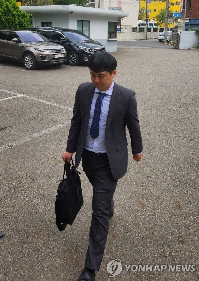 총회 참석하는 한성존 신임 대전협 비대위원장