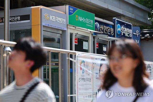 금융계 "소상공인 등 지원위해 자본비율 완화해달라"