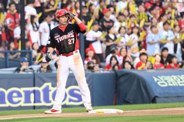 3일 두산 전에서 3루에 안착한 KIA 김호령