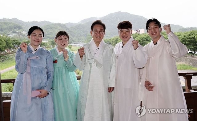 이재명 후보, K-컬처 '전통의 소리를 잇다-청년 국악인과의 간담회'