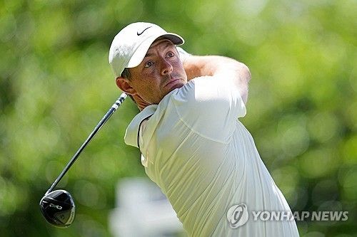 매킬로이의 티샷.