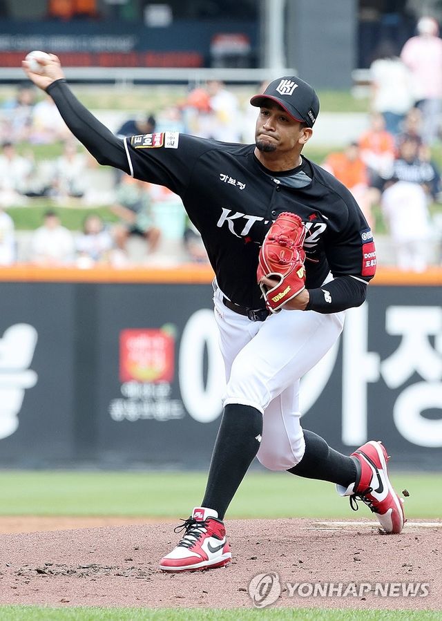 kt 선발 쿠에바스