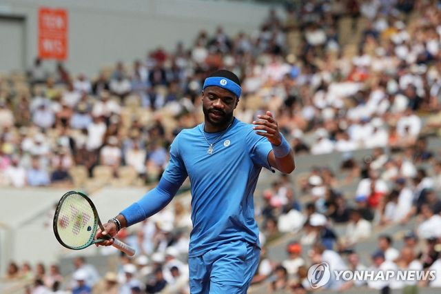 프랜시스 티아포