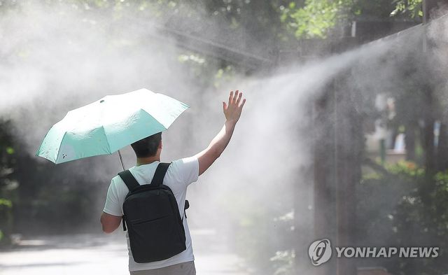 폭염 식혀주는 쿨링포그