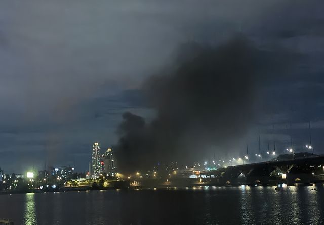 서울 영등포구 자원순환센터 인근 컨테이너 화재