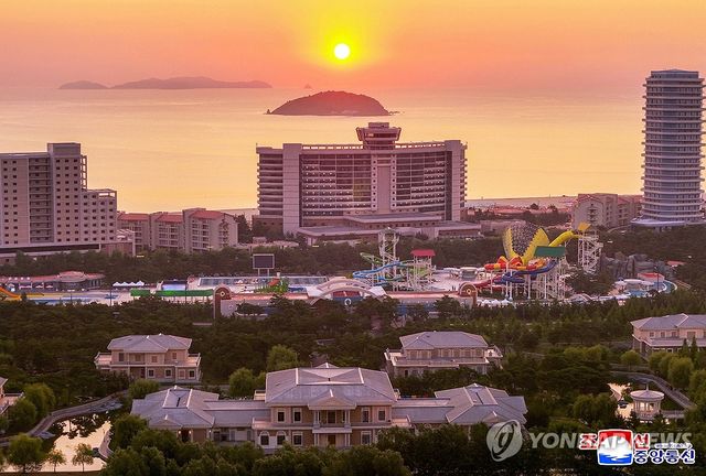 북한, 원산갈마관광지구 준공