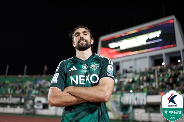 전북 스트라이커 콤파뇨