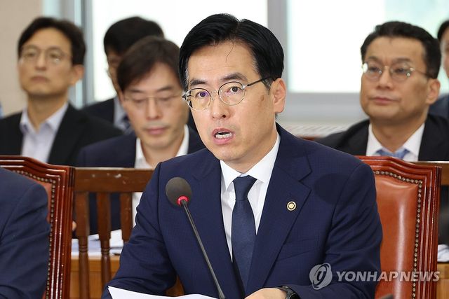 행안위 참석한 김민재 행안부 차관