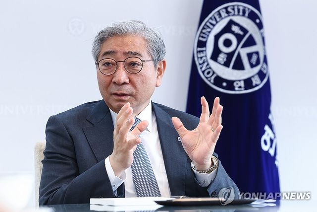 윤동섭 연세대 총장