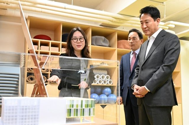 '건축기행' 나선 오세훈 시장