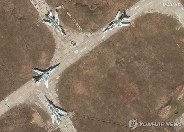 벨라야 공군기지에 주기돼 있던 Tu-22 초음속 전략폭격기들