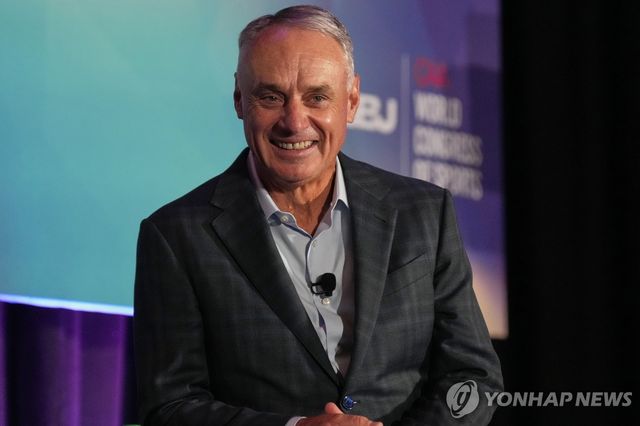 롭 맨프레드 MLB 커미셔너