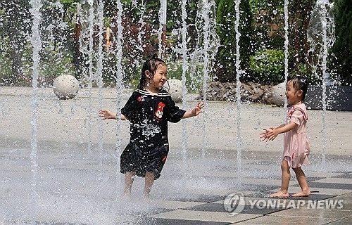 덥고 습한 날씨