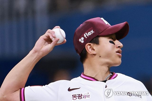 8회초 위기에 올라온 키움 주승우