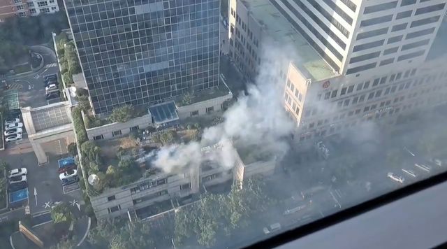 CBS 건물 옥상 화재