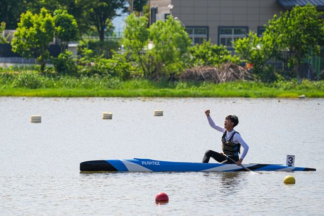 1위로 결승선 통과한 권율 선수