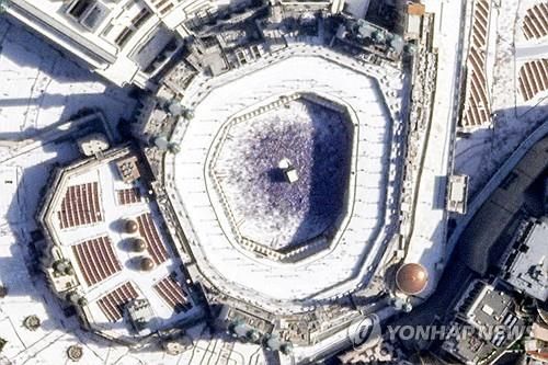 6일(현지시간) 사우디아라비아 메카 카바 신전 위성사진