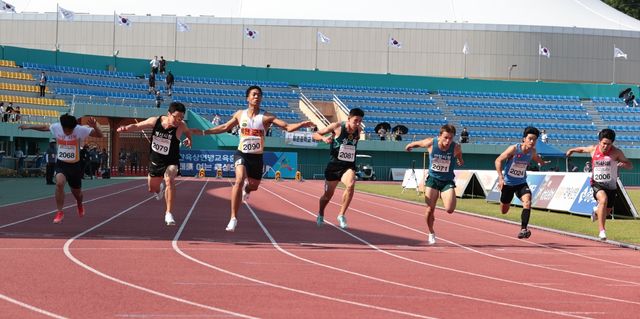 나마디 조엘진, 코리아오픈 남자 100ｍ 우승