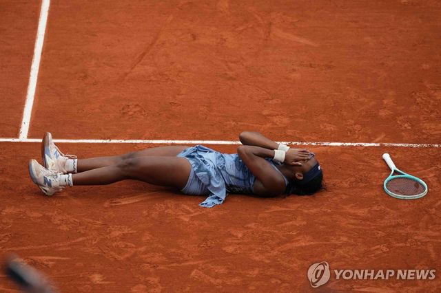 우승 확정한 고프