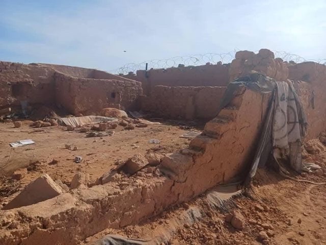 시리아 피란민들 떠난 루크반 난민촌