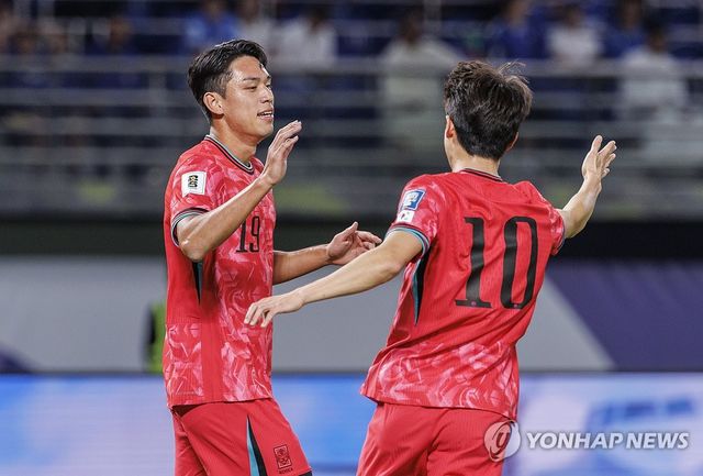 골세리머니를 펼치는 오세훈