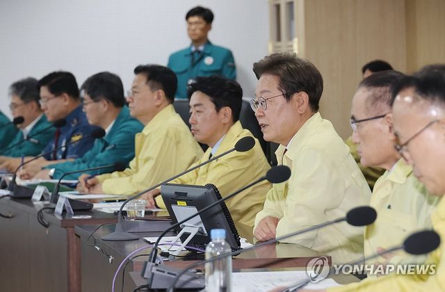 이재명 대통령이 5일 서울 용산 대통령실에서 안전치안점검회의를 하며 발언하고 있다. [연합뉴스 자료사진]