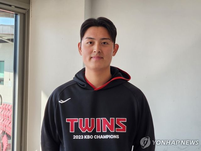 인터뷰하는 LG 허용주