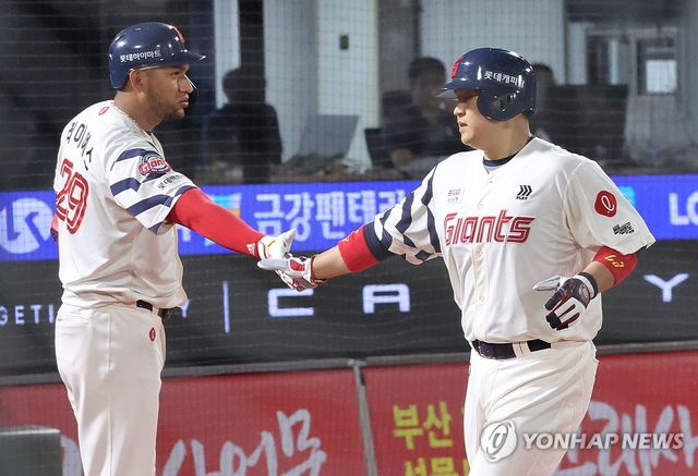 1점 추격하는 롯데