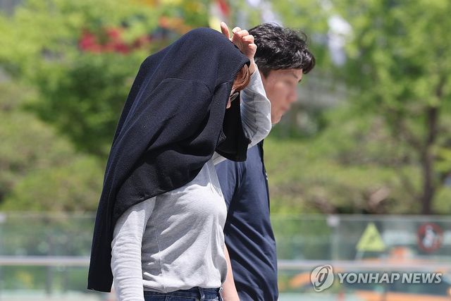 뜨거운 초여름 태양