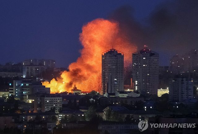 러시아 드론에 공습당한 우크라이나 키이우