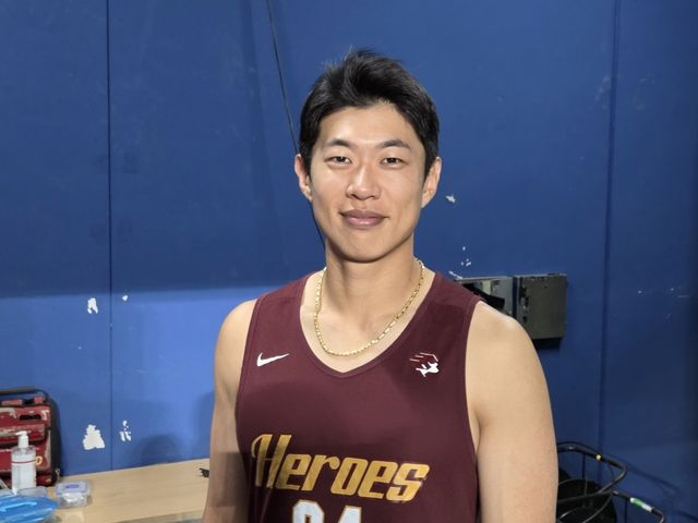 인터뷰하는 키움 송성문