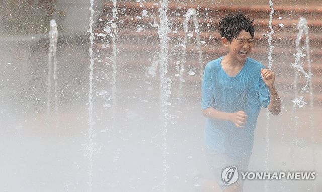 초여름 더위 '비켜'