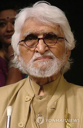 '인도의 피카소' 후세인의 생전 모습