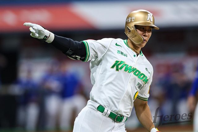 송성문 8회 역전포…키움, 삼성전 11연패 탈출