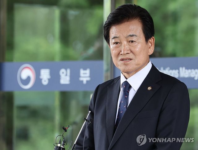 답변하는 정동영 통일부 장관 후보자