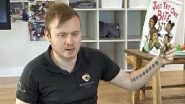 영유아 상대 성범죄 혐의로 체포, 기소된 호주 보육교사 조슈아 브라운