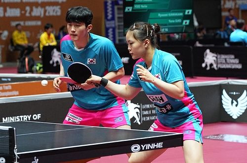 최지욱(왼쪽)과 유예린