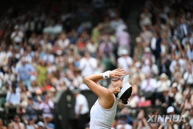 준결승행 확정하고 감격한 벤치치